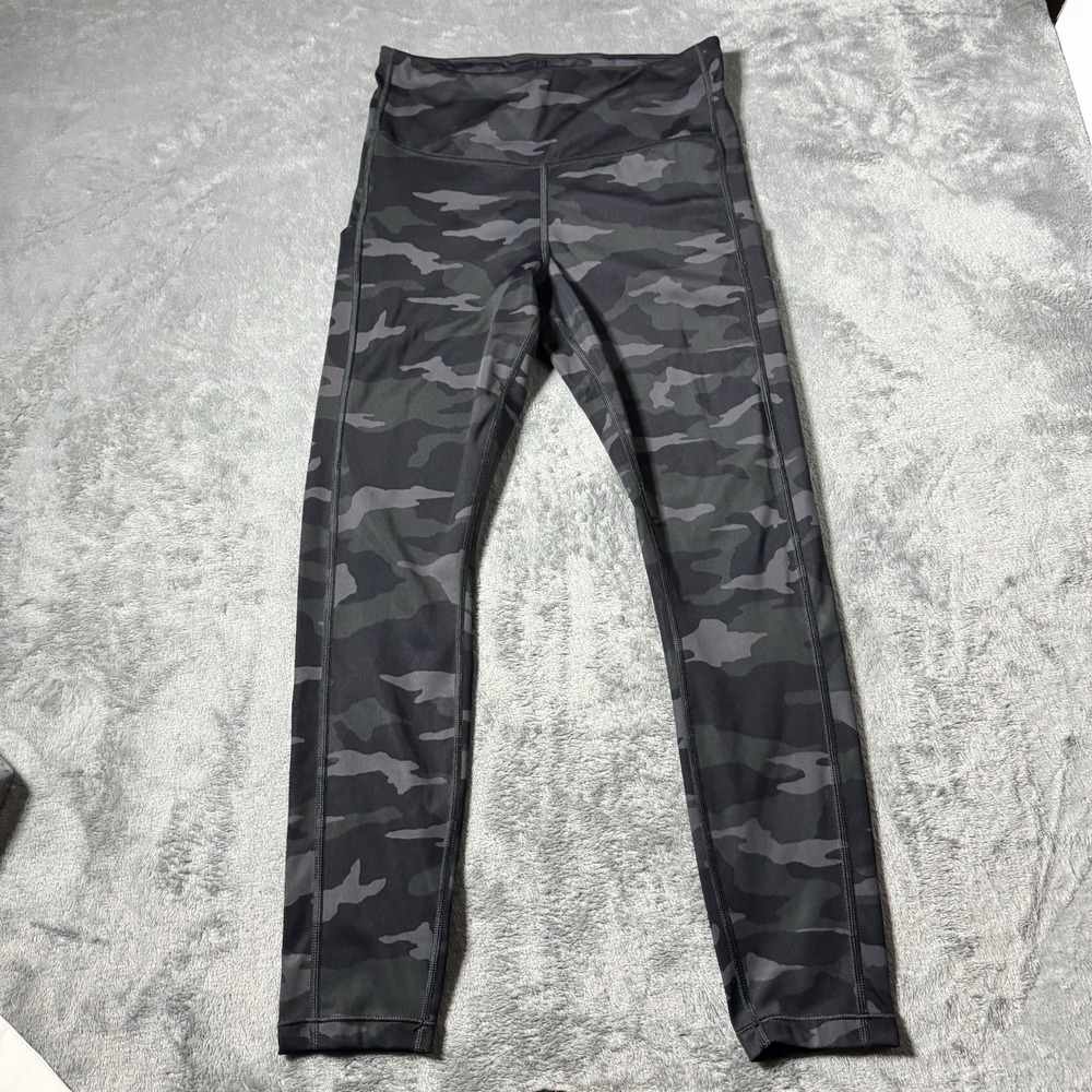 Athleta Ultimate Stash Pocket 7/8 Tight Black Camo Leggings Womens‎ Size Small